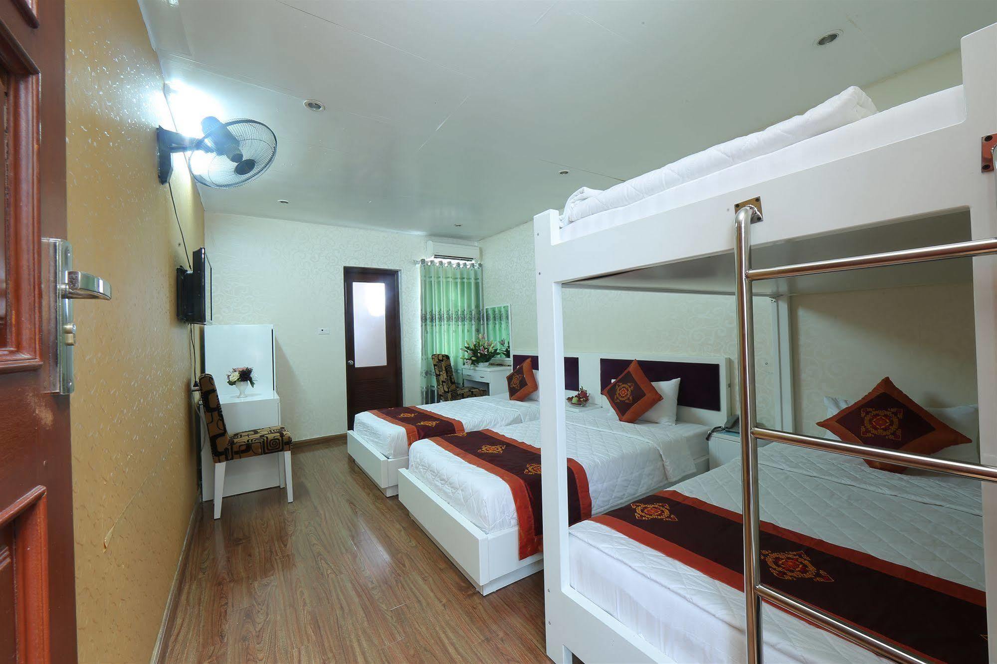 Little Hanoi Hostel Екстериор снимка