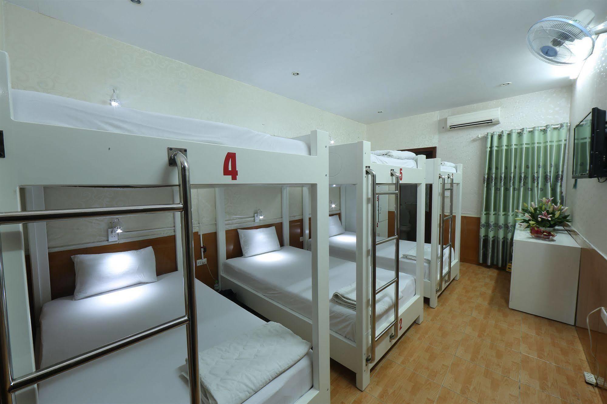 Little Hanoi Hostel Екстериор снимка